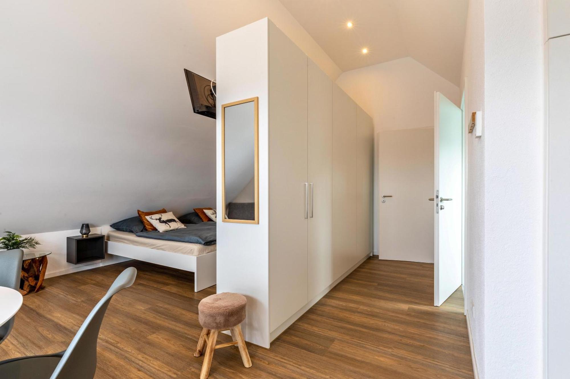 Studio 6 Parkside Apartments Günzburg Buitenkant foto